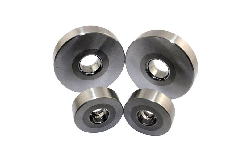 Tungsten carbide components